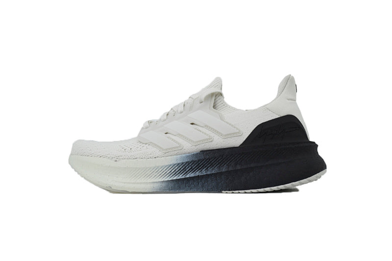 UltraBoost 5 Grey