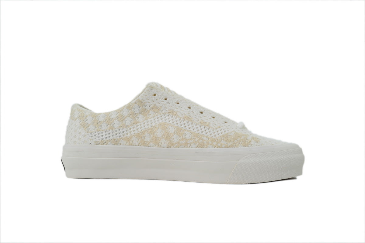 162V Premium Old Skool Knit "True White/Beige