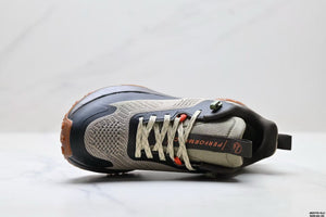Motion Access Low Cut Hiking Shoes — image 2