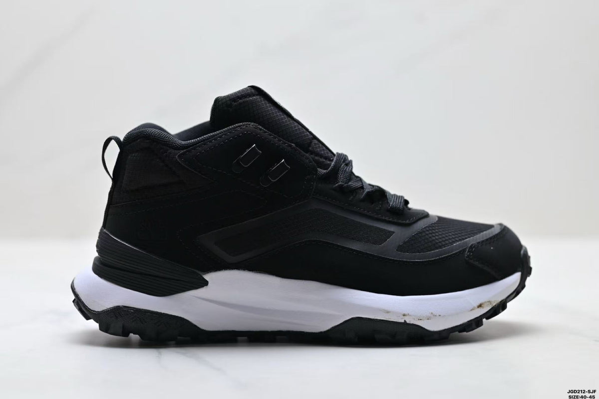 Motion Access Mid Cut Outdoor Hiking Shoes