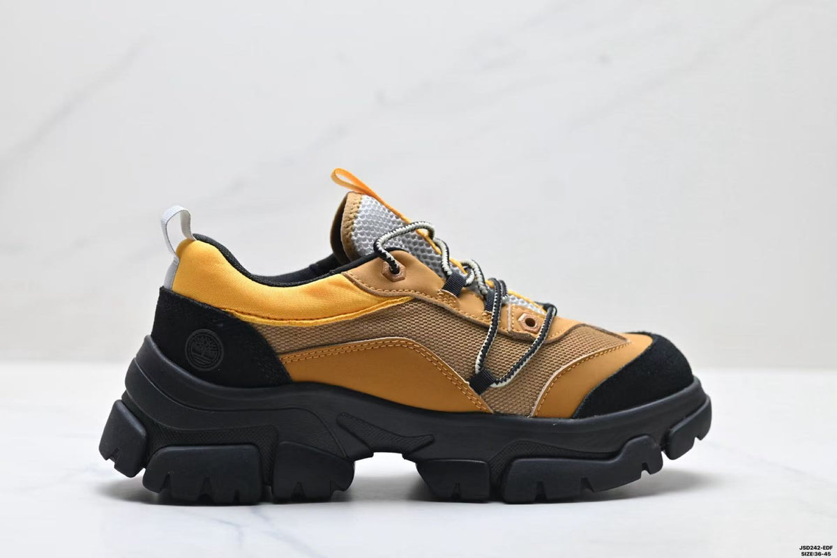 Boot - Low top Hiking Black and Brown