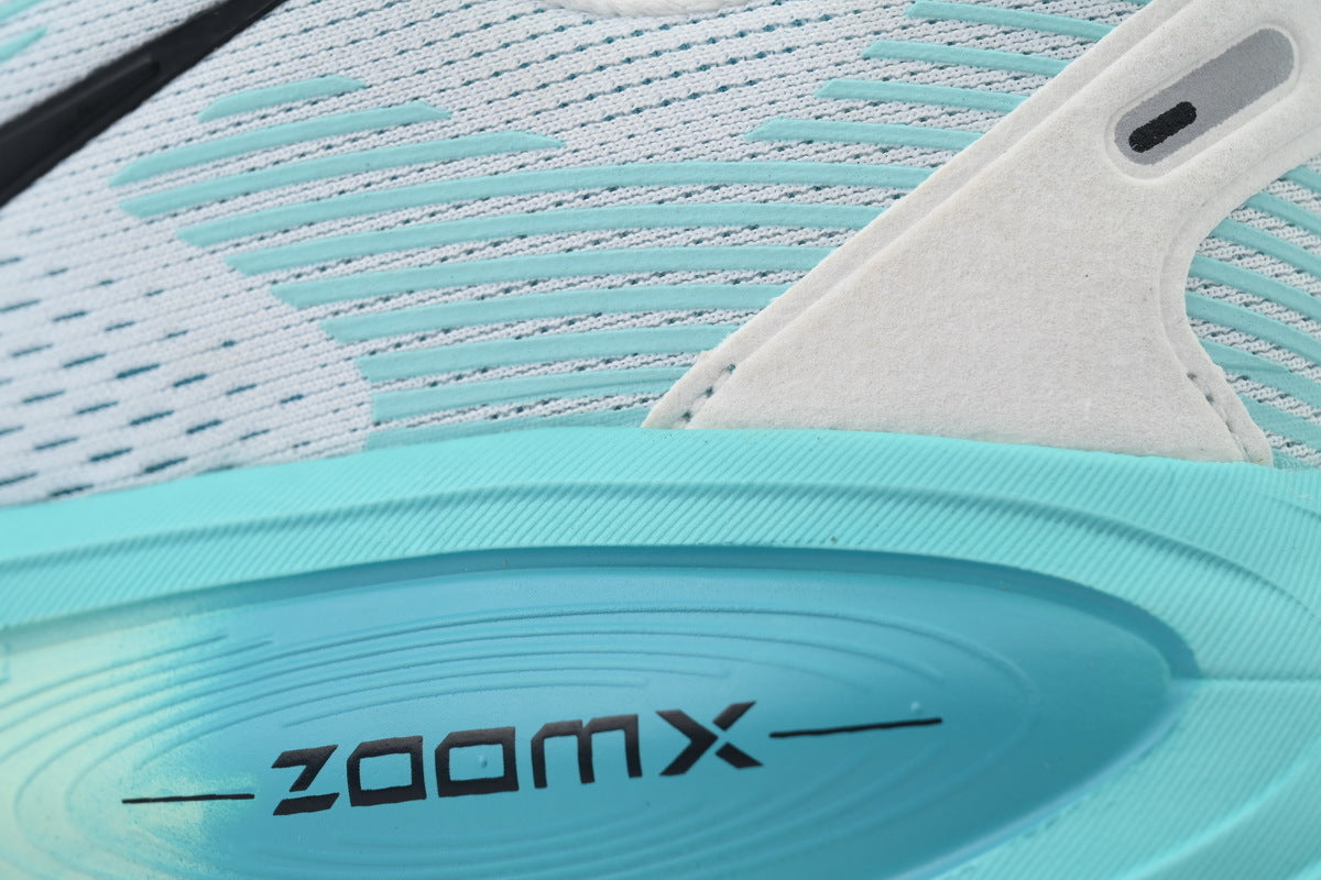 V18 Vomero 18 'Geode Teal