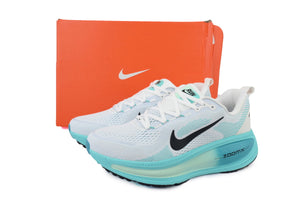 V18 Vomero 18 'Geode Teal — image 11