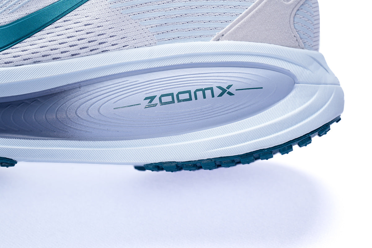 V18 Vomero 18 'Summit White Geode Teal