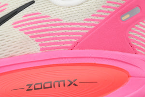V18 Vomero 18 'Sail Hyper Pink — image 12