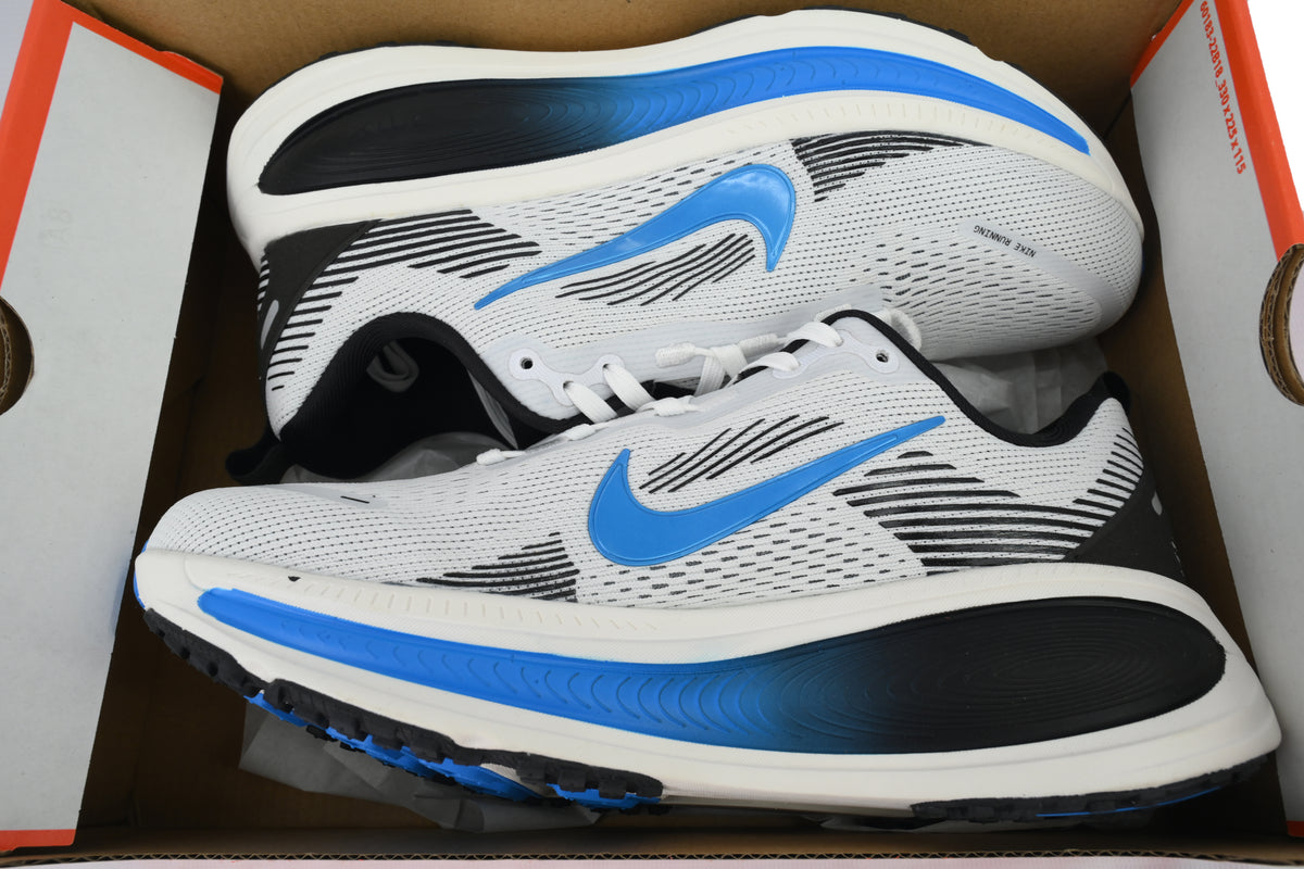 V18 Vomero 18 'White Black Photo Blue