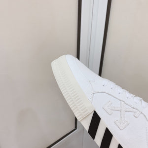 OFF WHITE Shoes — image 3