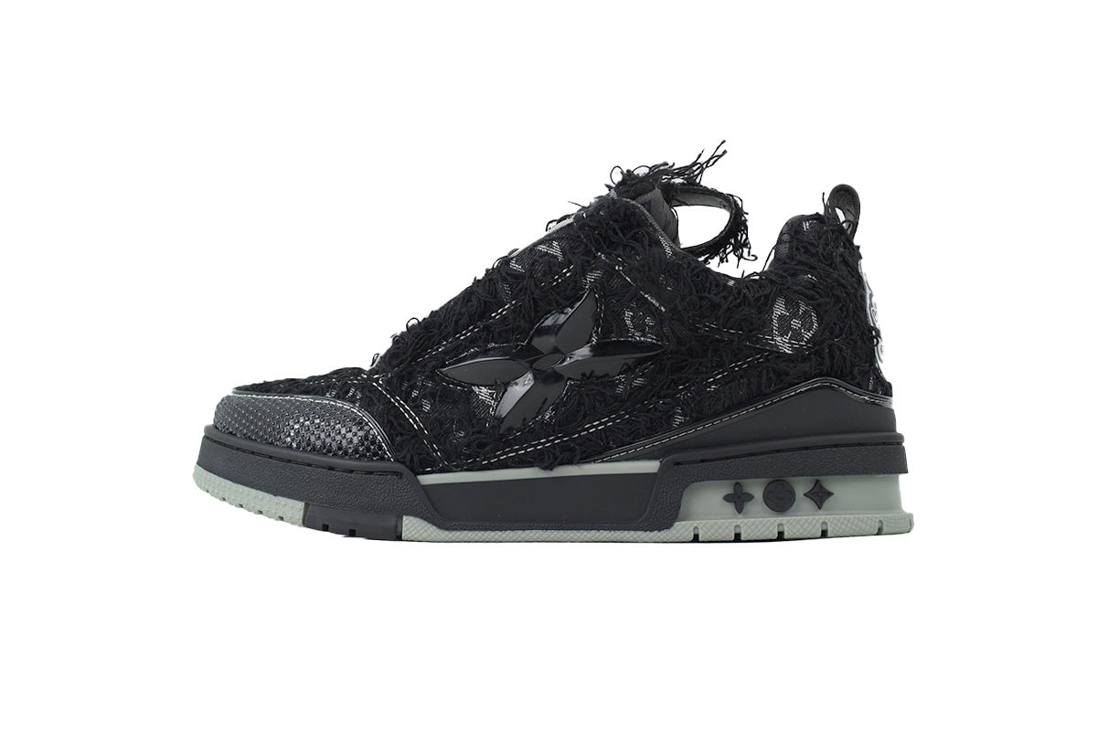 TRAINER