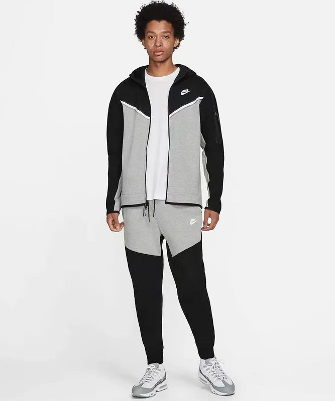 survêtement teck gris et noir
