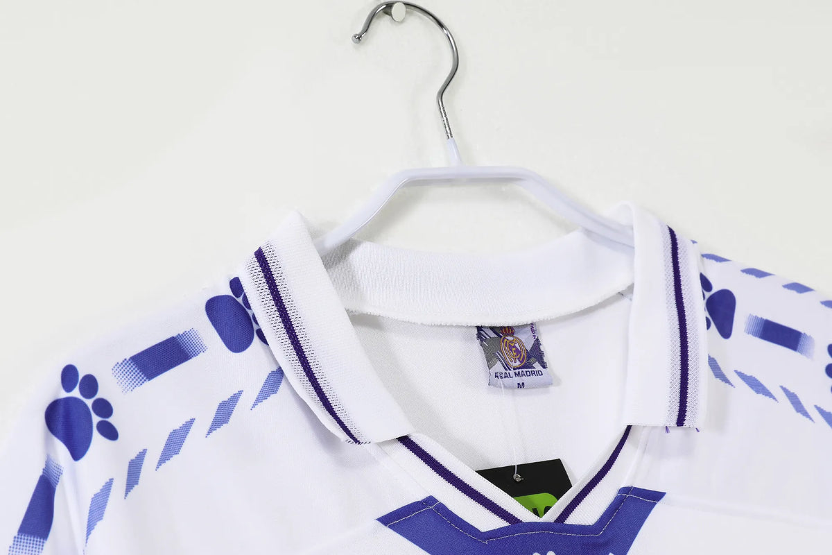 maillot de foot rétro real madrid 1996/1997