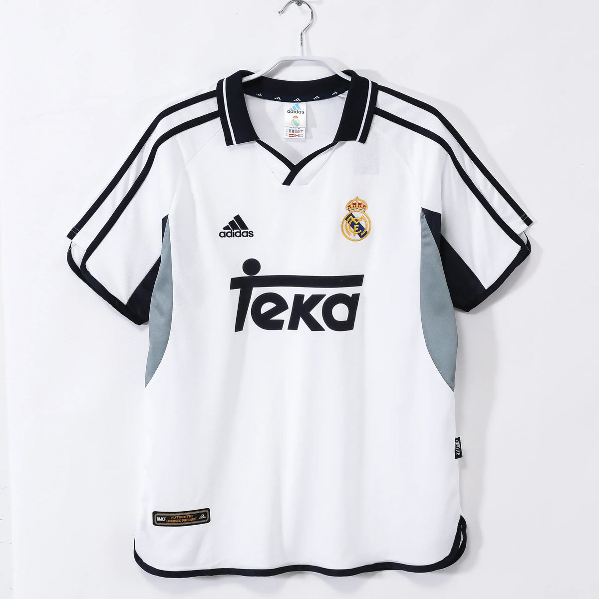 maillot de foot rétro real madrid 2000/2001