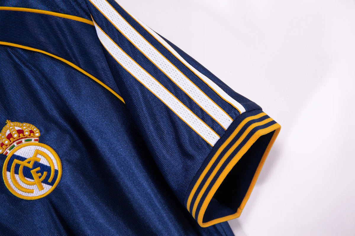 maillot de foot rétro real madrid 1998