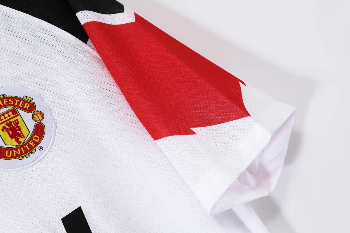 maillot de foot rétro Manchester united 2010/2011
