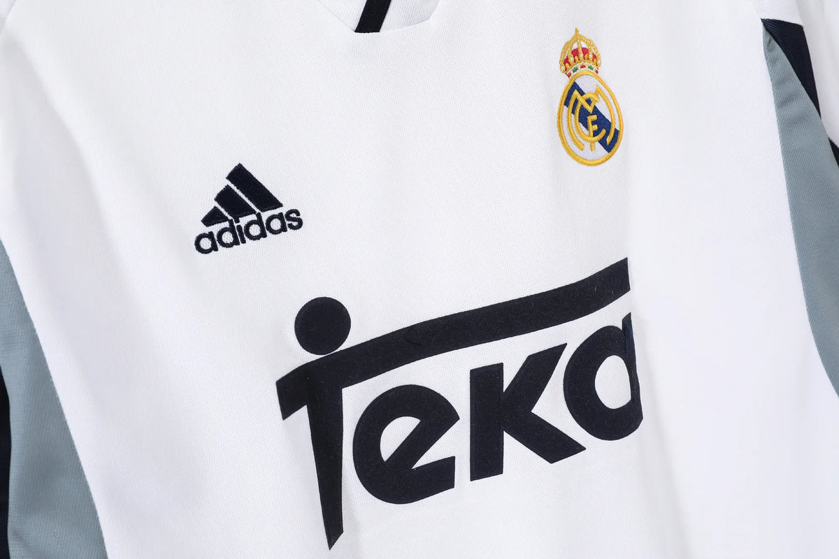 maillot de foot rétro real madrid 2000/2001